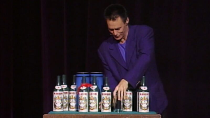 Lance Burton Performing a Magic Trick